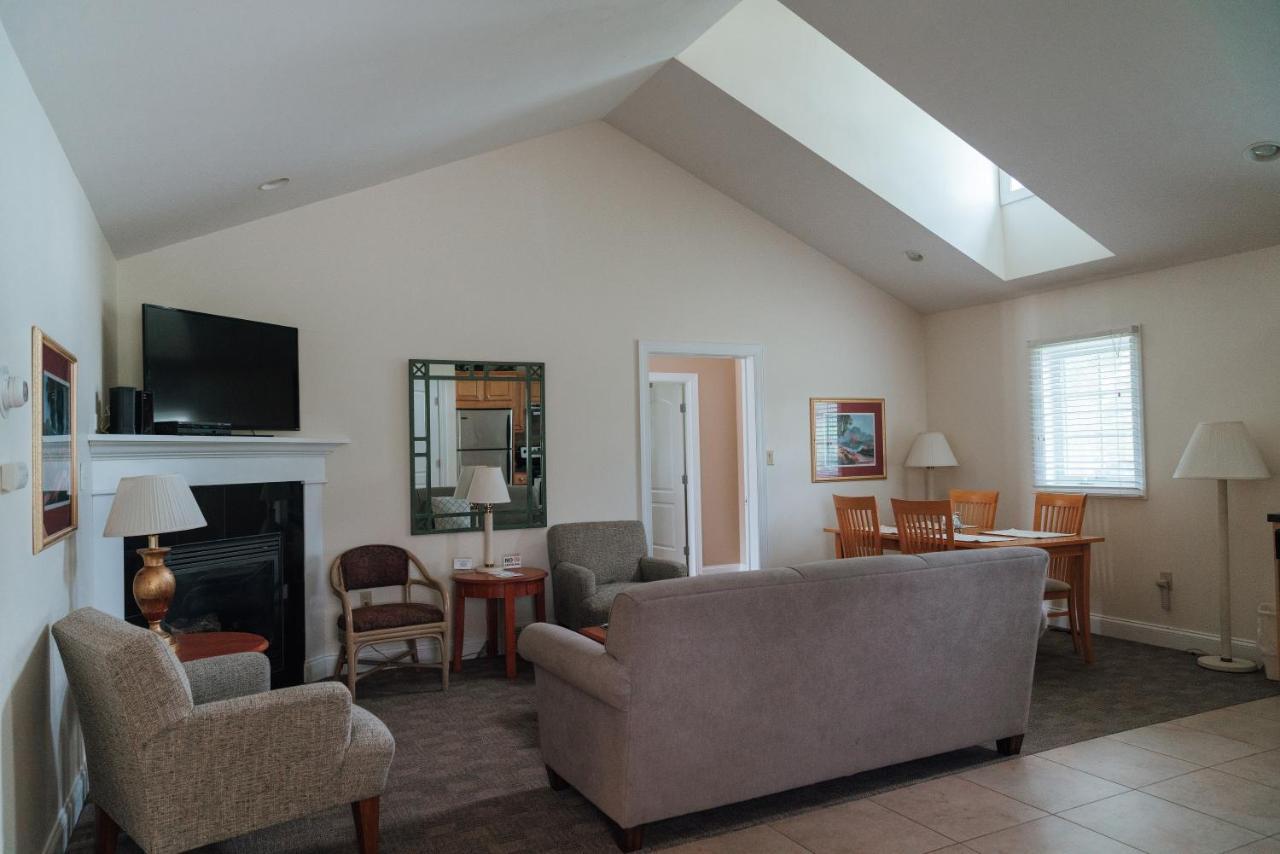 Skaneateles Suites Экстерьер фото