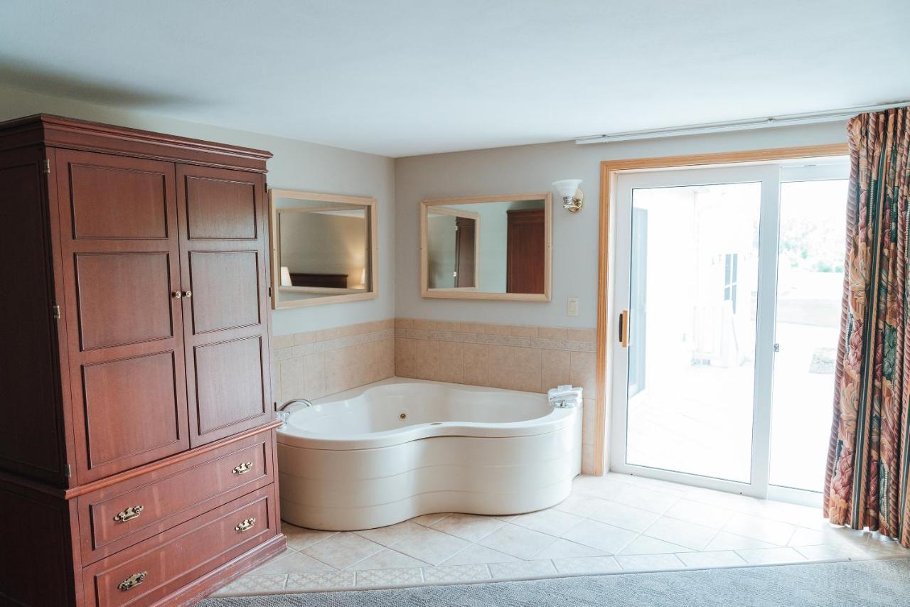 Skaneateles Suites Экстерьер фото