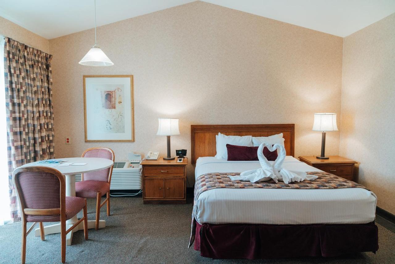 Skaneateles Suites Экстерьер фото