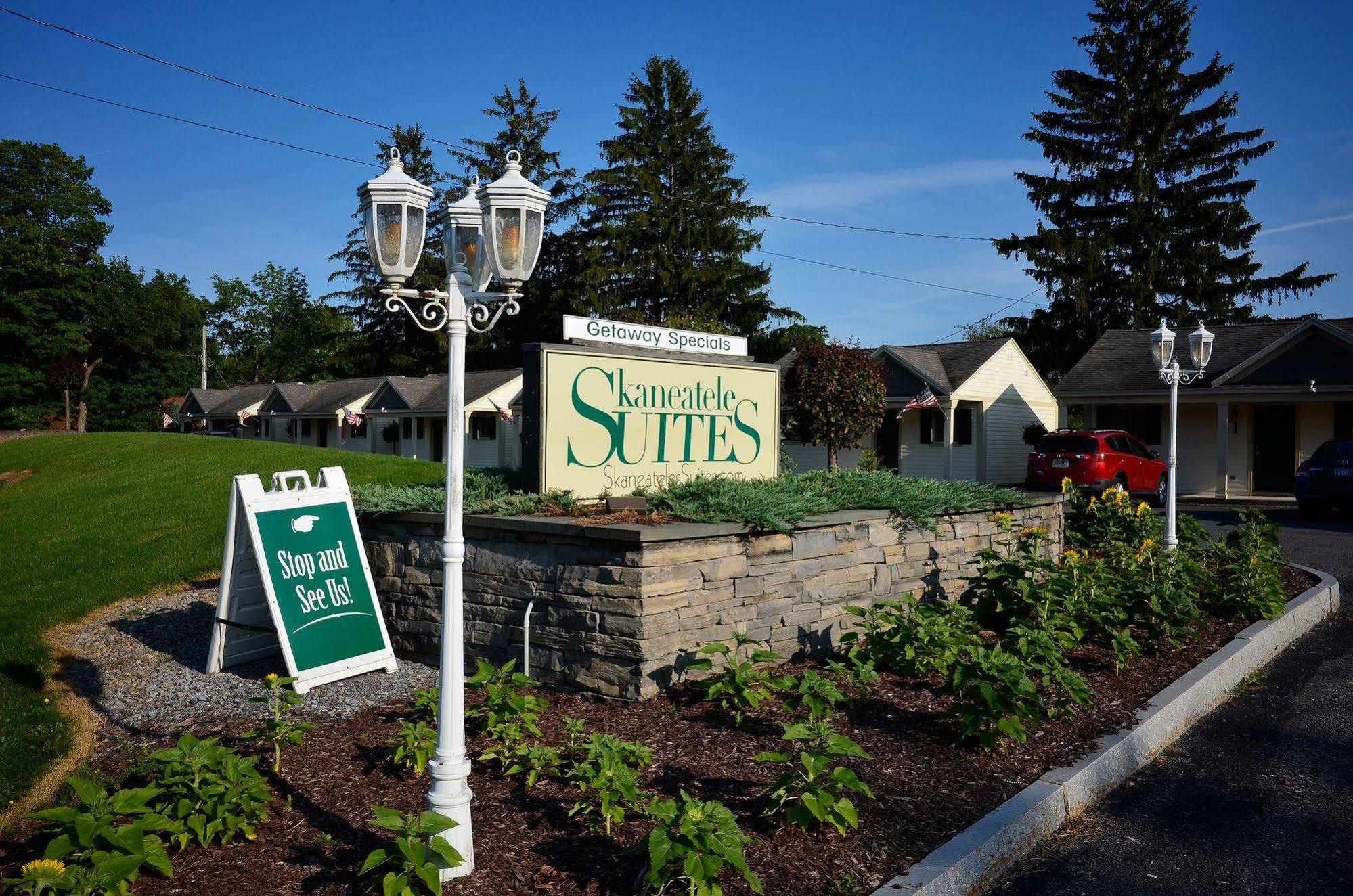 Skaneateles Suites Экстерьер фото