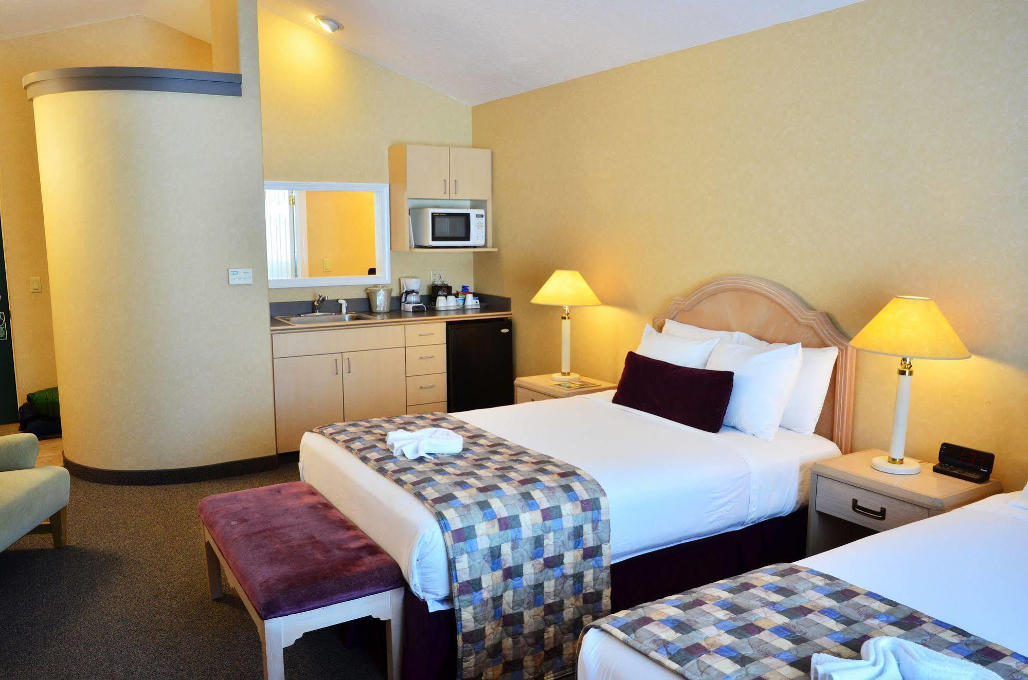 Skaneateles Suites Экстерьер фото