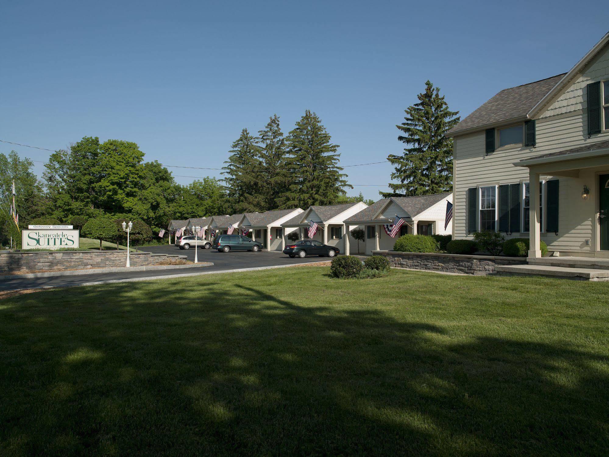 Skaneateles Suites Экстерьер фото