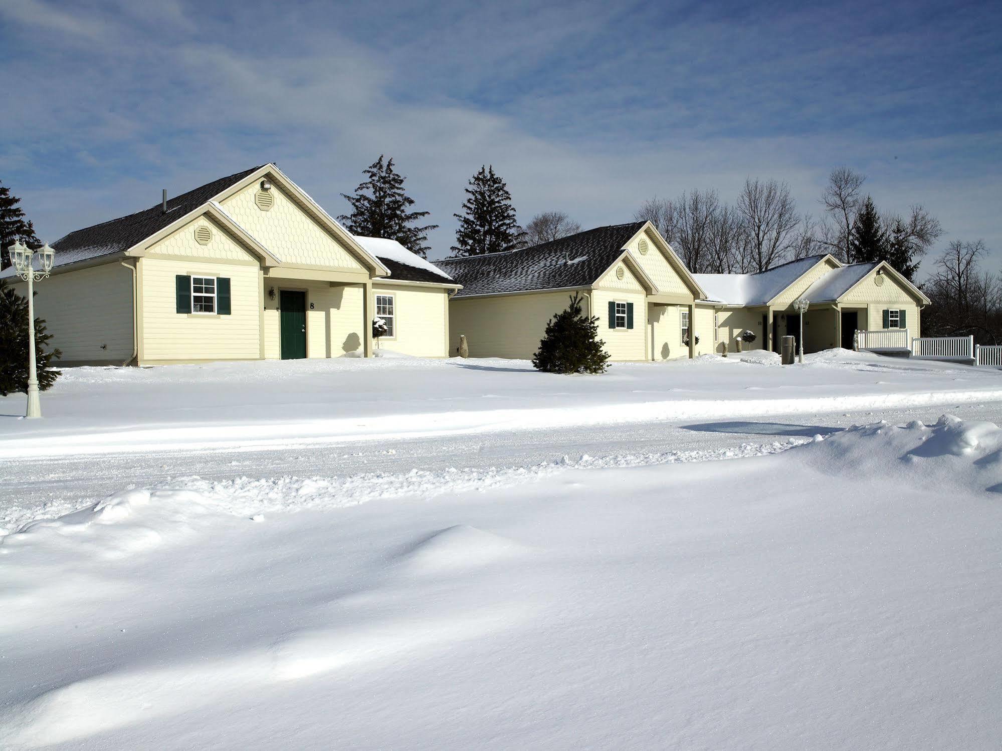 Skaneateles Suites Экстерьер фото